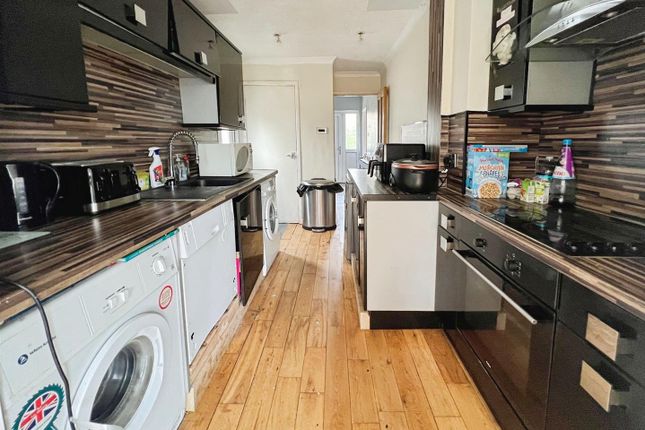 76, High House Road, Bradford photo 5