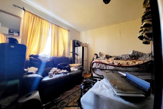 Flat 3, London photo 3
