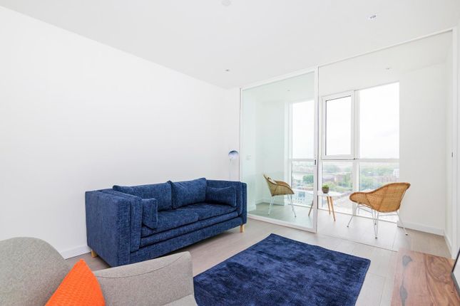 Flat for sale in Sky Gardens, 155 Wandsworth Road, Vauxhall, London
