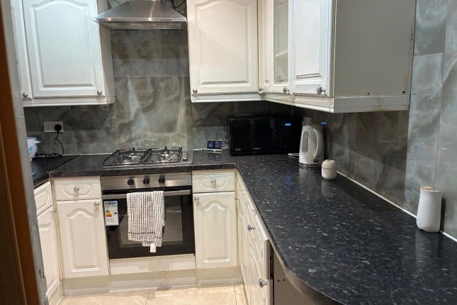 Daiglen Drive, South Ockendon photo 4