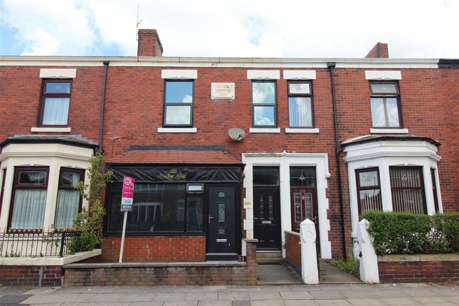 Commercial property to let in St. Georges Road, Preston