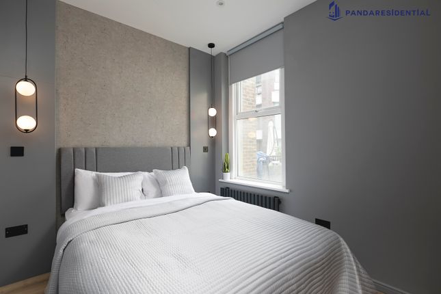 Flat to rent in 34 Maple Street, London