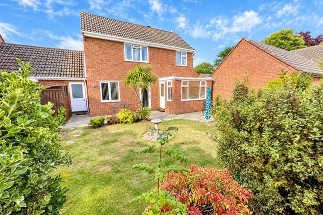 4, Holmgrove, Fareham photo 3