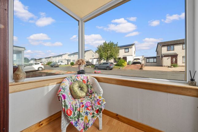 5, Innerpeffray Drive, Falkirk photo 4