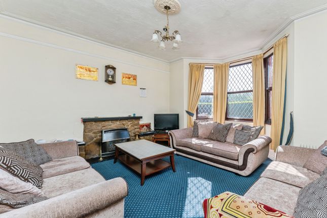 11, Brook Lane, Cheshire photo 3