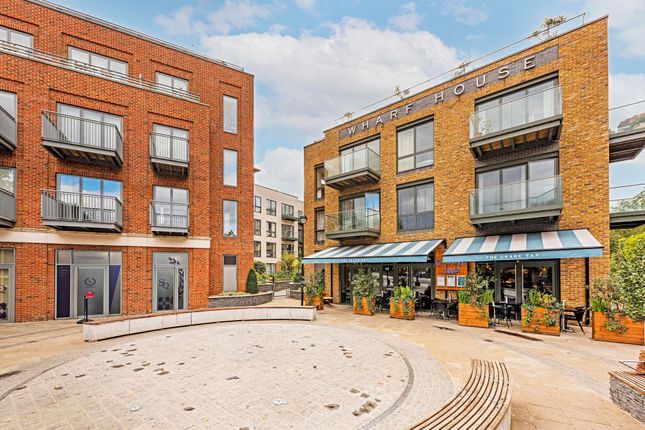 Flat for sale in Brewery Lane, Wharf House