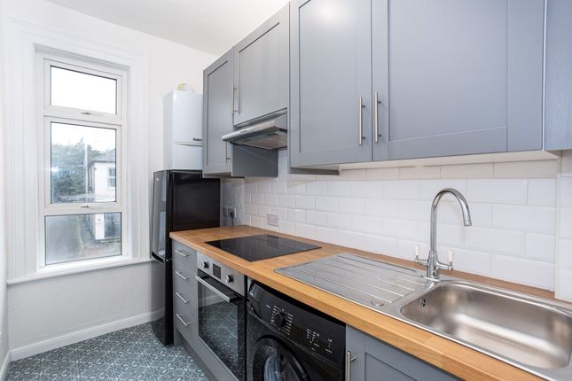 25B Lancaster Gardens, Southend-On-Sea photo 4