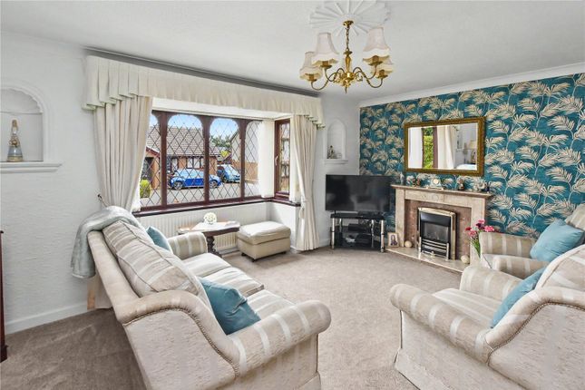 2, Woodside Park Drive, Leeds photo 2