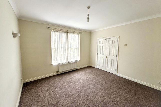 Flat 3 Melcombe Court, Melcombe Avenue, Weymouth, Dorset, DT4 7TH photo 5
