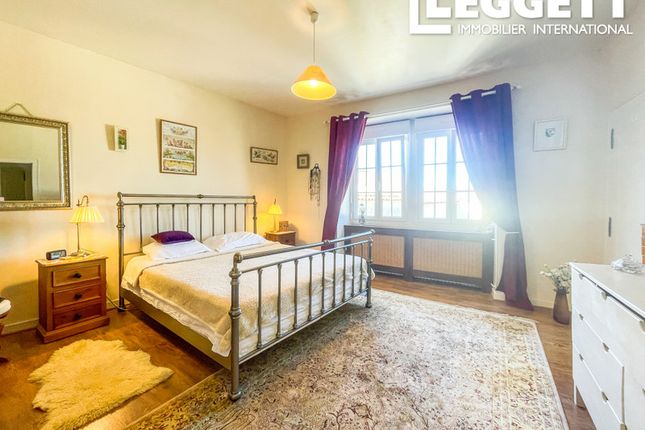 Villa for sale in Marcillac-Lanville, Charente, Nouvelle-Aquitaine