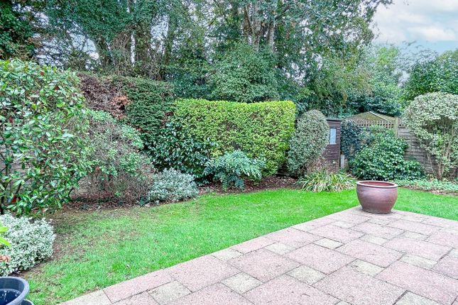 15, Durrant Way, Lymington photo 3