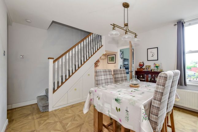 6 Church Lane, Kings Langley photo 5