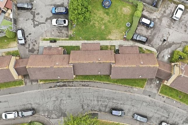 6, Coppergate Court, Waltham Abbey photo 4