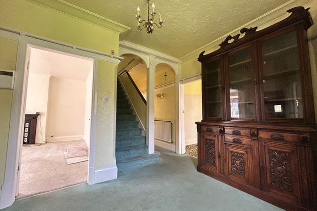 33, Knighton Road, LEICESTER photo 3