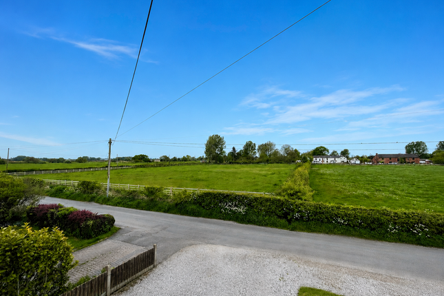 Georgebelle,, Wheel Lane, Pilling photo 2