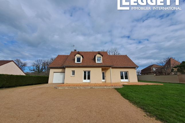 Thumbnail Villa for sale in Varenne-Saint-Germain, Saône-Et-Loire, Bourgogne-Franche-Comté