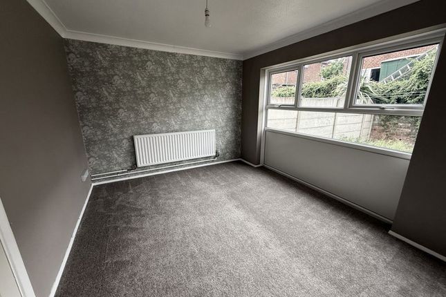4, Eyam Close, Mansfield photo 3