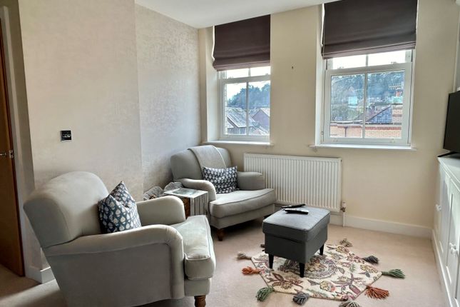 Flat for sale in Cedar Court, 9-11 Fairmile, Henley-On-Thames, Oxfordshire