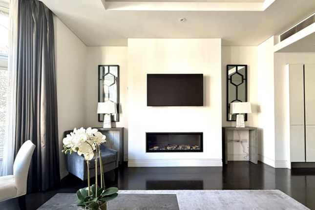 Unit 203, 62, Green Street, Mayfair photo 3