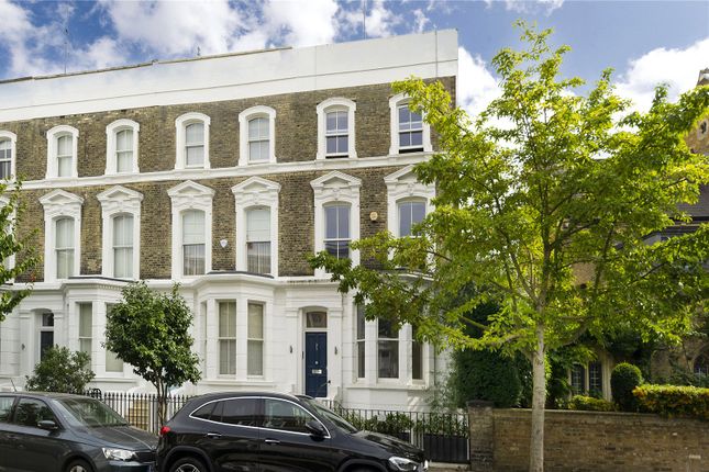 Flat for sale in Stratford Road, London