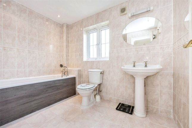 Detached house for sale in The Glebe, Clapham, Bedford, Bedfordshire