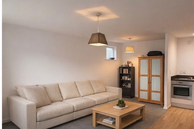 35, Mill Meadow, North Cornelly, Bridgend photo 2
