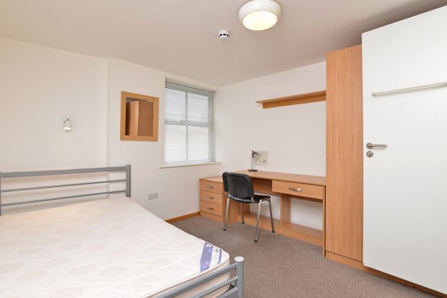 Thumbnail Flat to rent in Taddiforde Road, Exeter