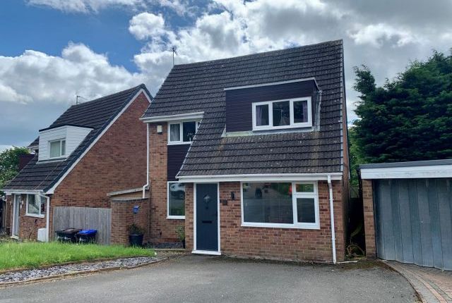 Thumbnail Detached house for sale in Gloucester Close, Weedon, Northampton