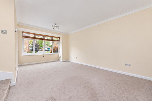 Binfield, Bracknell photo 4
