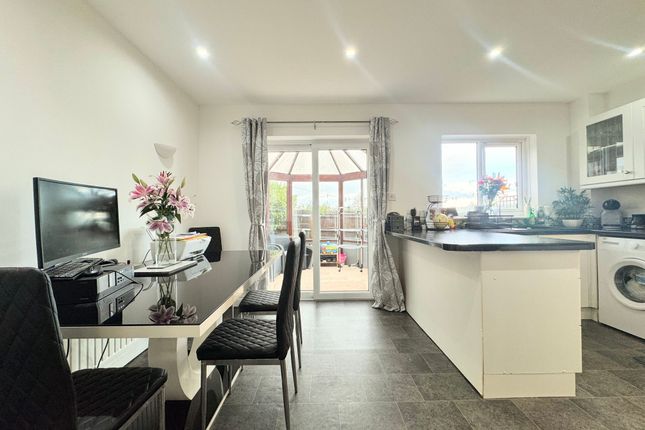 2 Maple Close, St. Columb photo 3