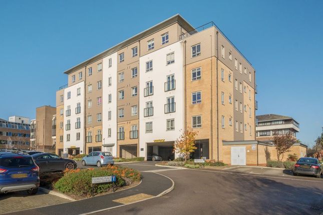 Thumbnail Flat to rent in Fleming Place, Bracknell