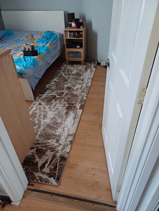 114, Rowdowns Road, Dagenham photo 4