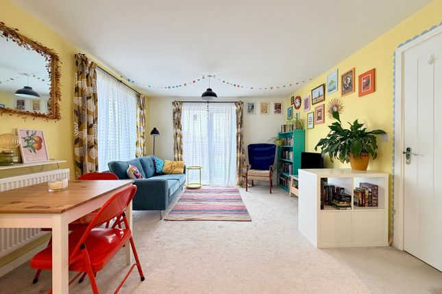 43 Arnold Way, Wantage photo 3