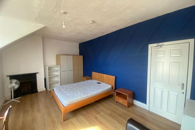 Bright, Modern Double Bedroom With A Bold Feature ...