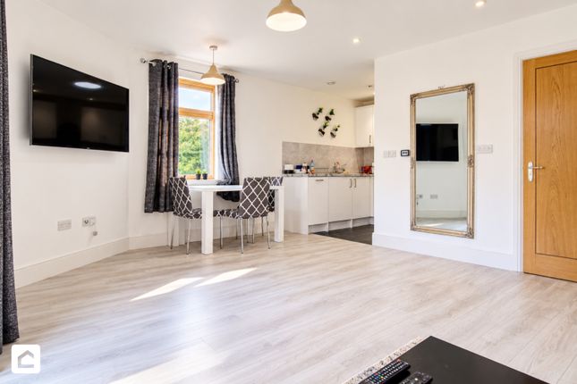 Platinum House, 13-15 High Street, Epsom photo 4