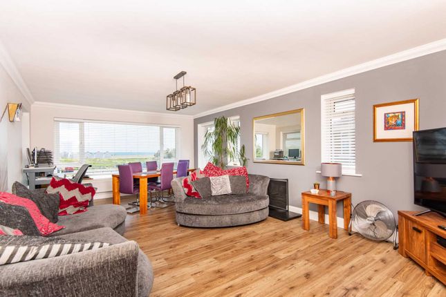 Flat for sale in Marine Crescent, Goring-By-Sea