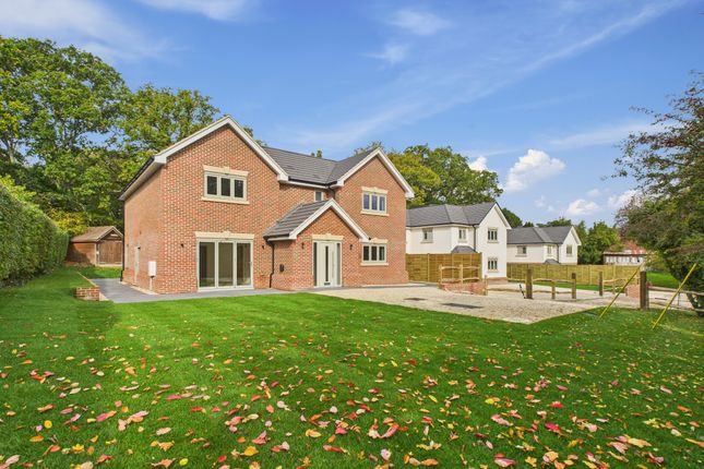 Cam05068G0-Pr0057-Still020