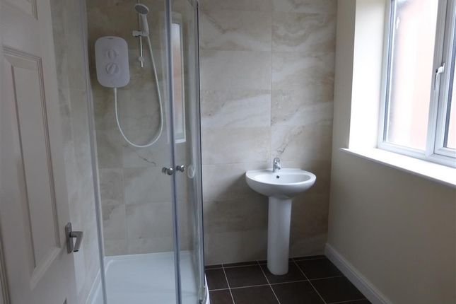 2, DONCASTER photo 5