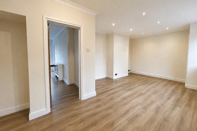 9, Rutson Road, Byfleet, WEST BYFLEET photo 5