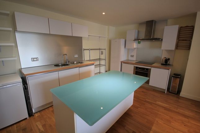 72, Queens Wharf, Reading photo 4
