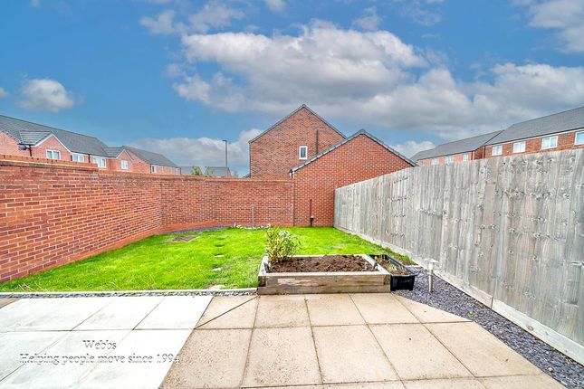 102, Miners Way, Cannock photo 4