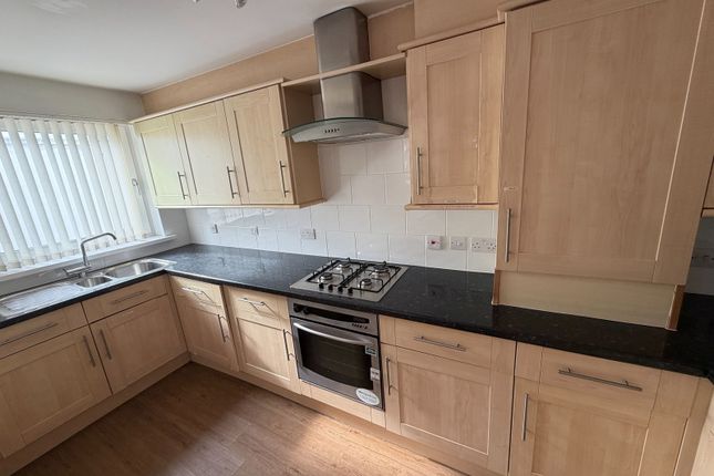 5 Tor Sands, Sands Road, Paignton photo 3