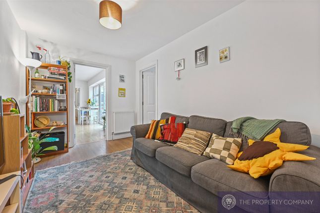 Flat A, 462, West Green Road, London photo 2