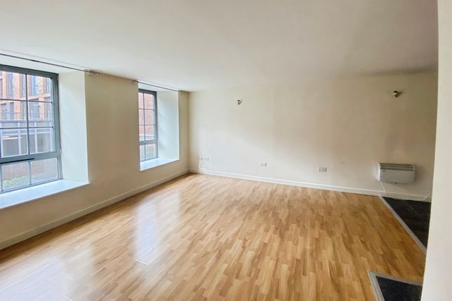 Flat 11, Block 3 The Hicking Building, Queens Road, Nottingham photo 3