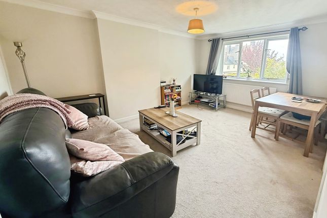 Newry Court, Cheshire photo 2