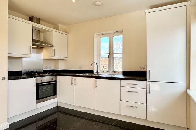 46 Meadow Bank, Neath photo 3