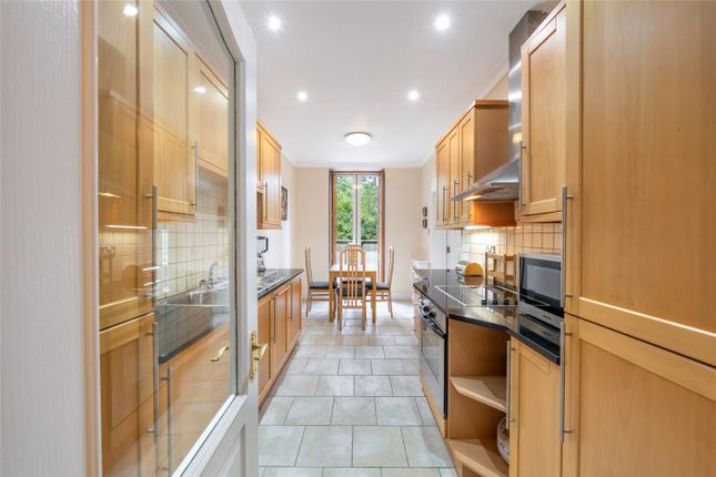 8, William Court, St John's Wood photo 3