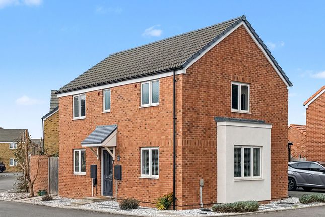 3-bed detached on 37 Windsor Street, Wantage, £387,500