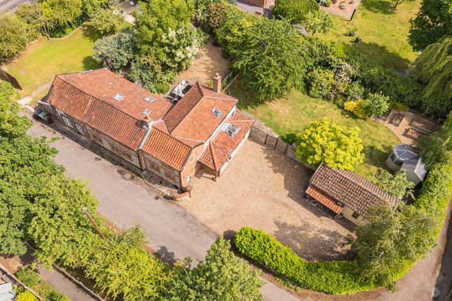 3 Spinks Lane, Wymondham photo 2