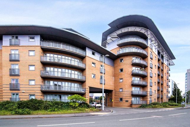 Flat to rent in Triumph House, City Centre, Coventry